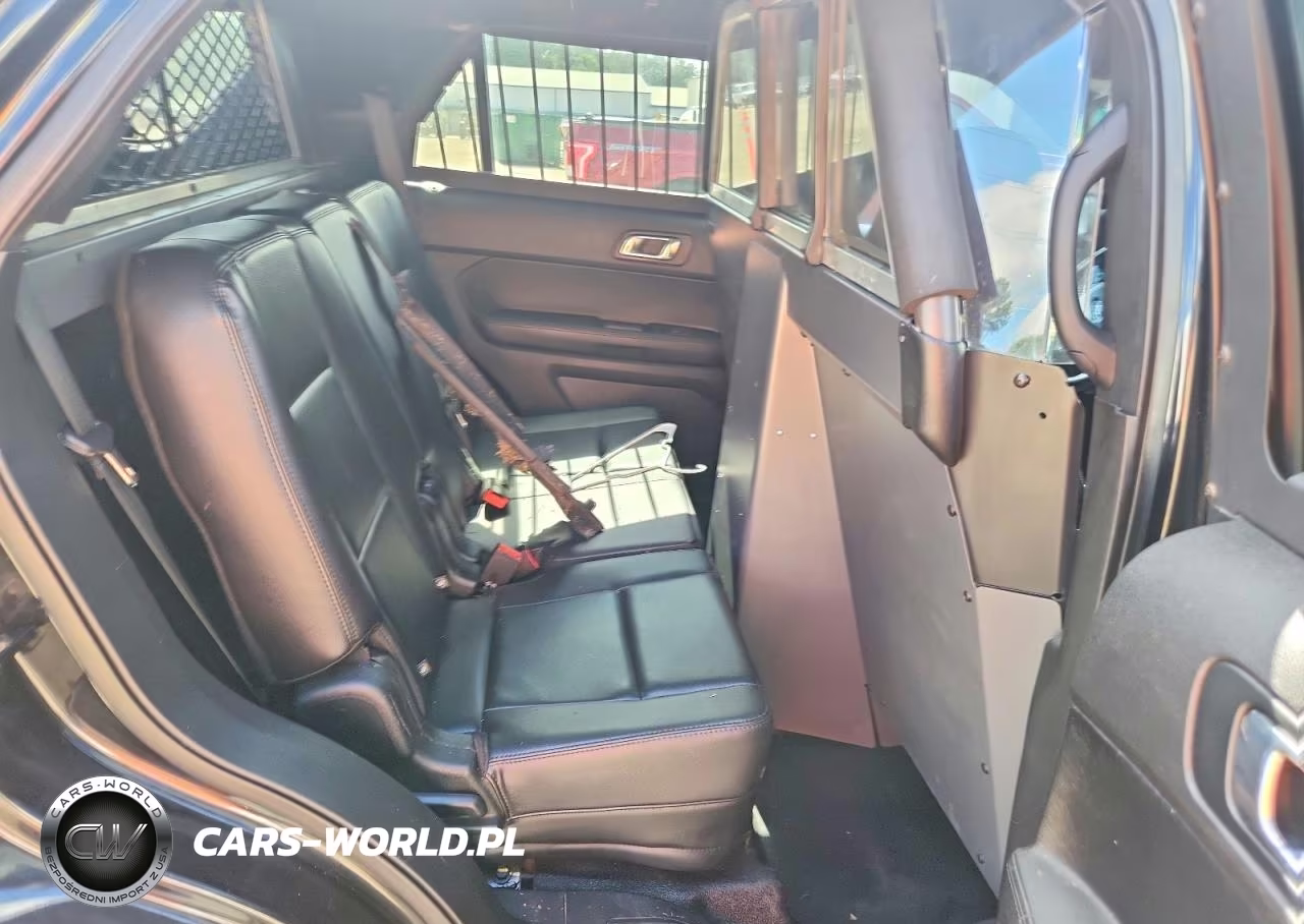 2019 Ford Explorer Police Interceptor VIN:1FM5K8AR8KGA62926 - 10