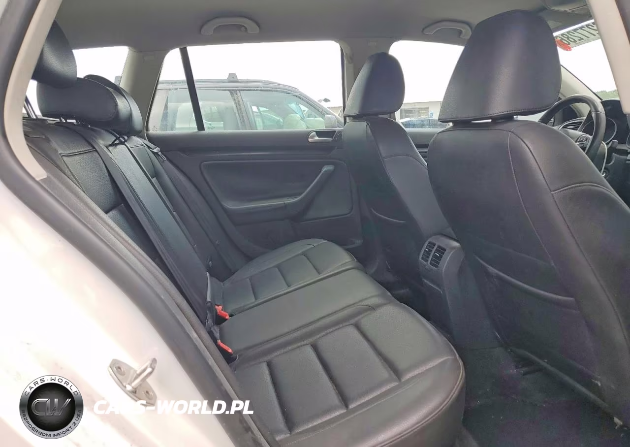 2011 Volkswagen Jetta VIN:3VWPL7AJ8BM672794 - 10