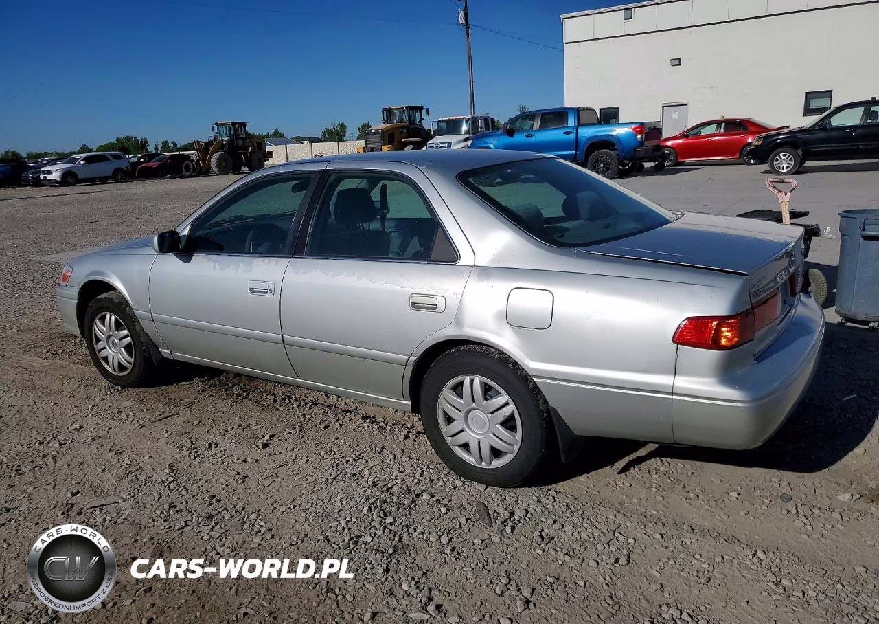 2001 Toyota Camry Le VIN:4T1BG22K01U770767 - 2
