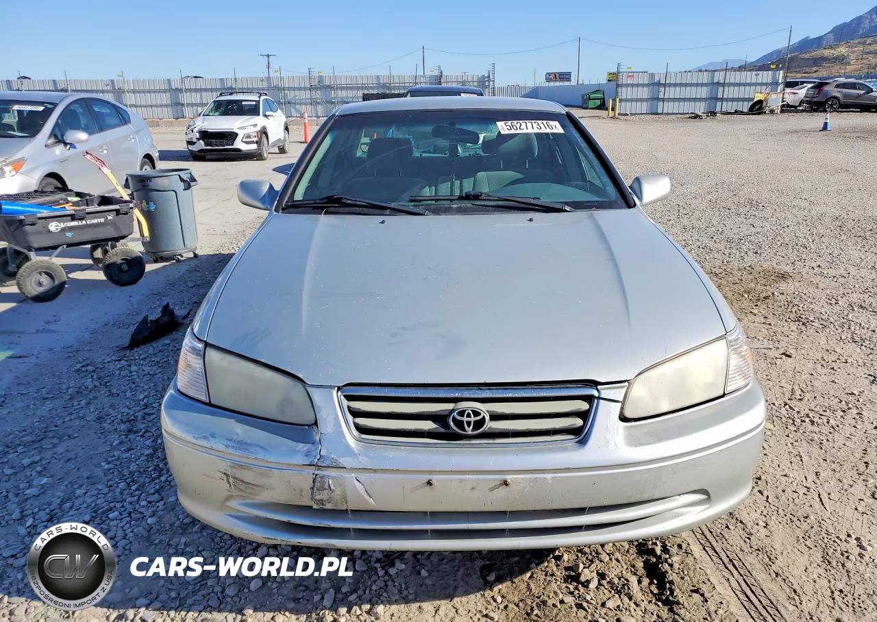 2001 Toyota Camry Le VIN:4T1BG22K01U770767 - 5