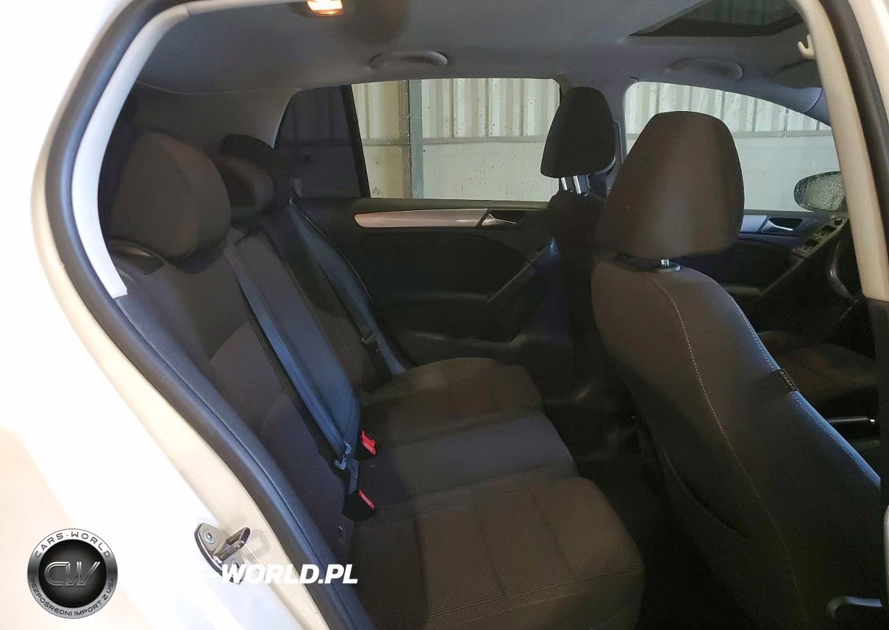 2011 Volkswagen Golf VIN:WVWDM7AJ6BW230213 - 10