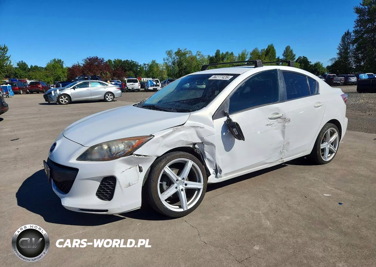 2013 Mazda 3 I