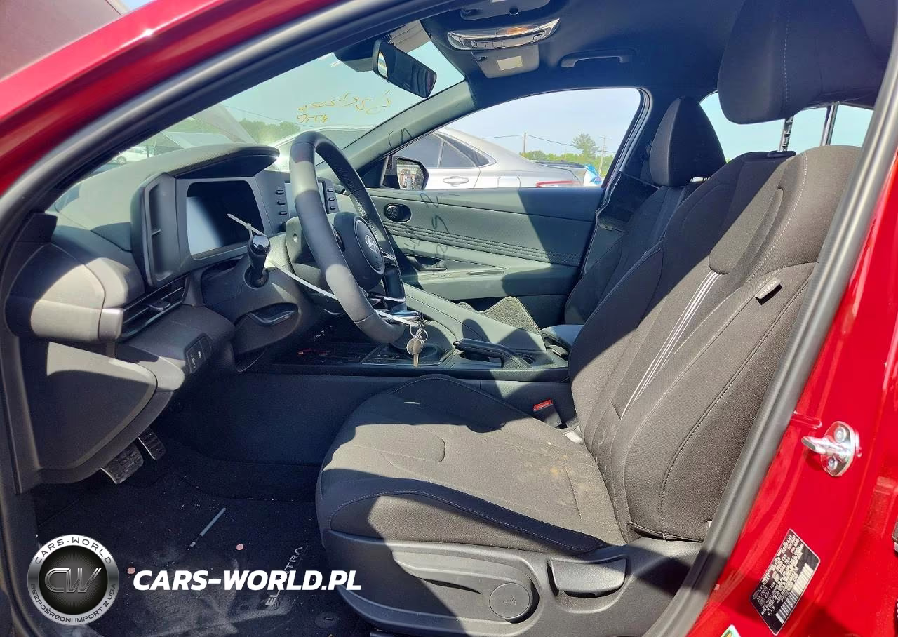 2025 Hyundai Elantra Sel Sport VIN:KMHLM4DG0SU066278 - 7