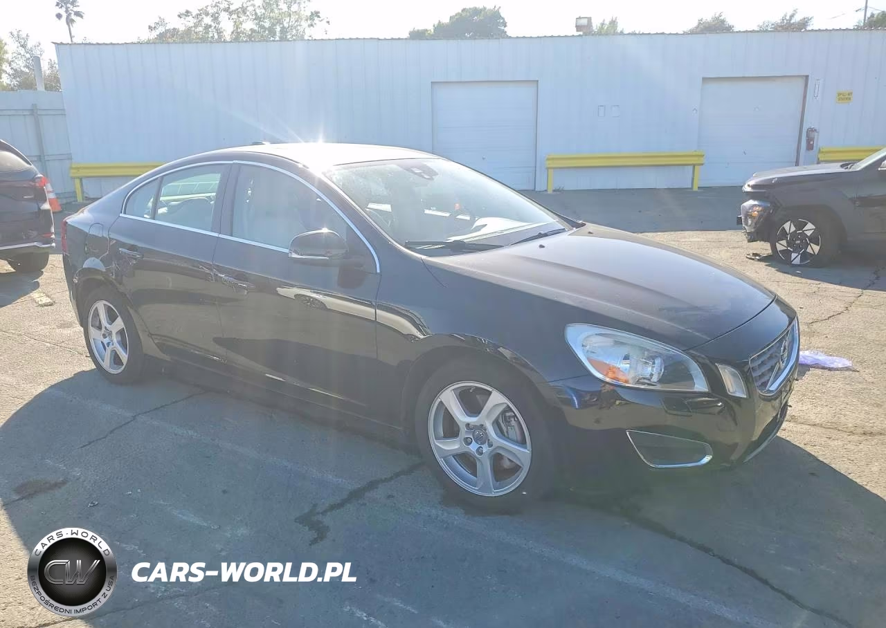 2012 Volvo S60 T5 VIN:YV1622FS5C2025228 - 4