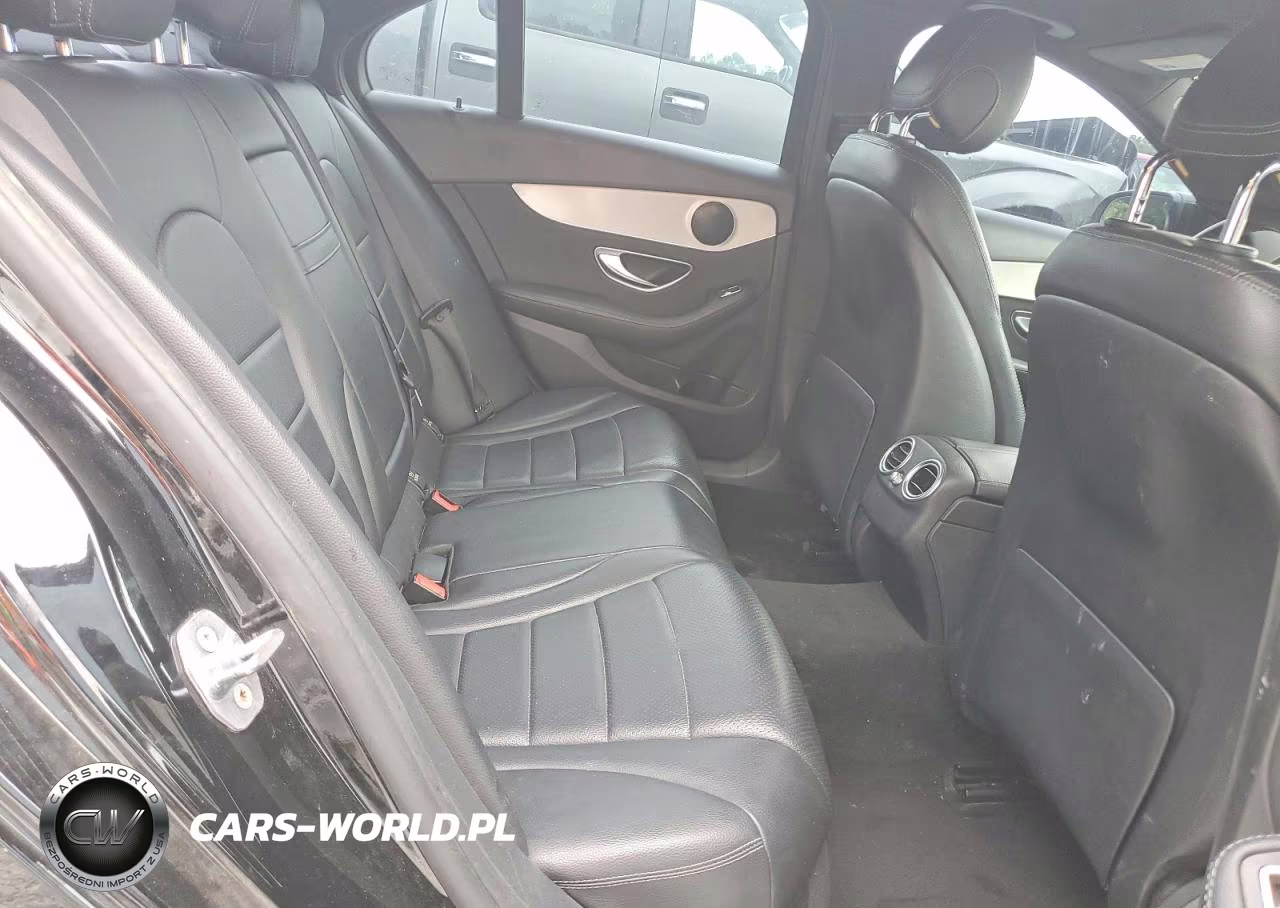 2019 Mercedes-Benz C 300 VIN:55SWF8DBXKU295467 - 10