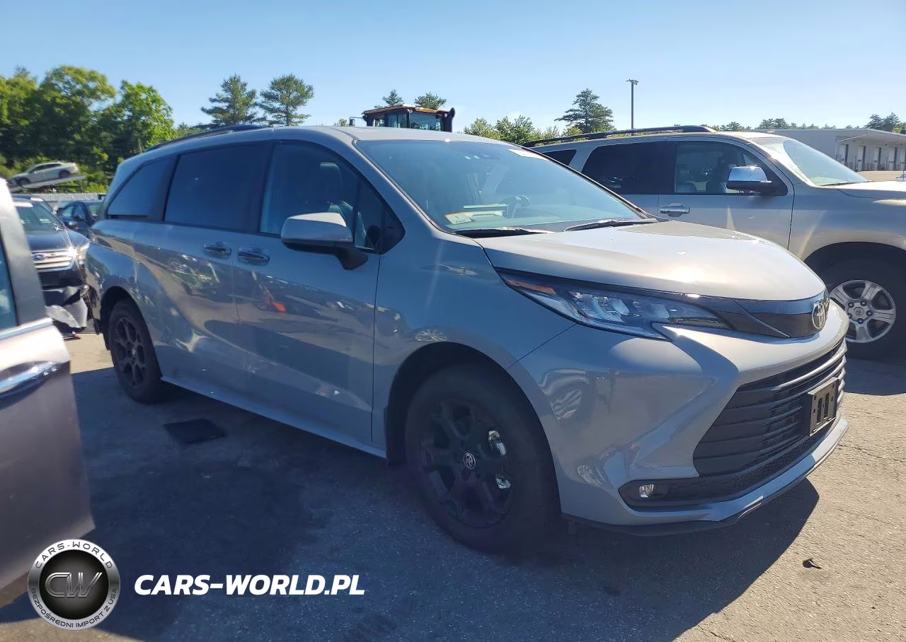 2026 Toyota Sienna Woodland Edition VIN:5TDCSKFC7TS257386 - 4