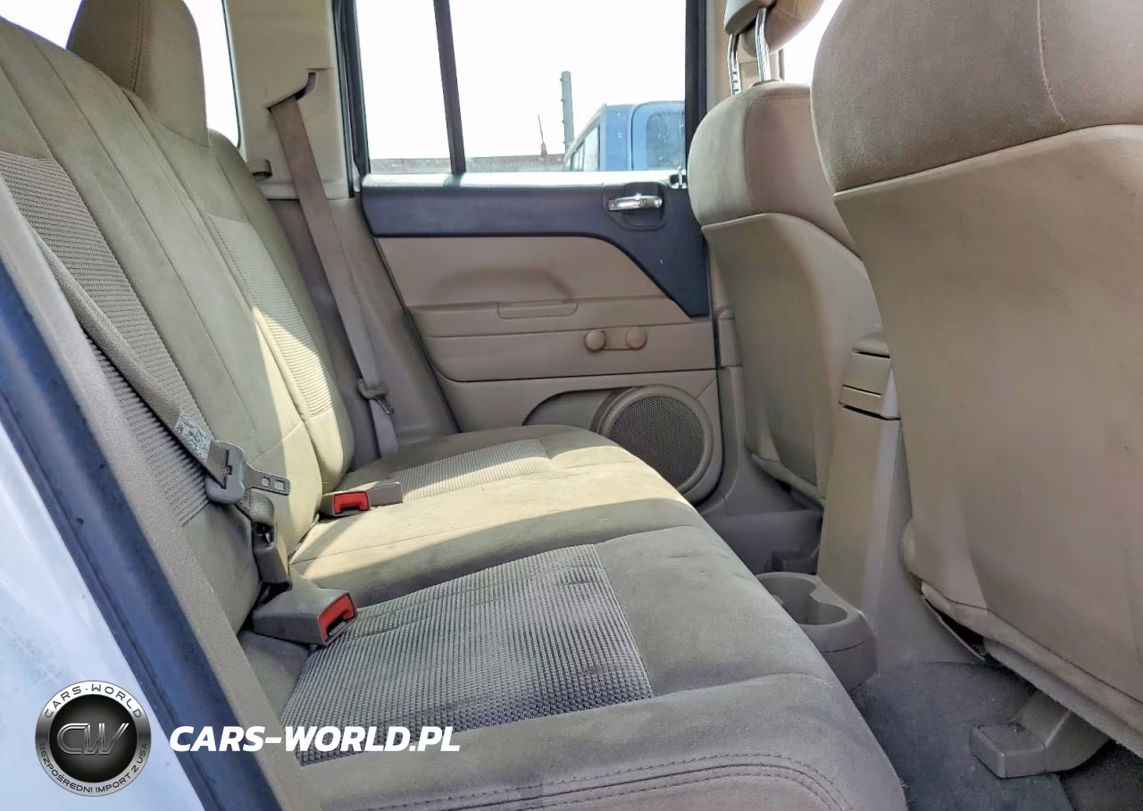 2011 Jeep Patriot Sport VIN:1J4NT1GA0BD236073 - 11