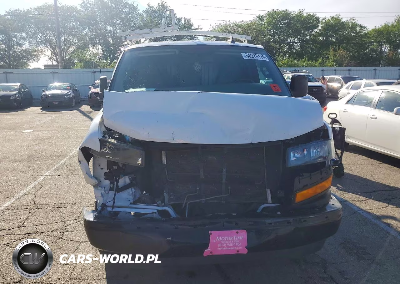 2018 Chevrolet Express G3500 VIN:1GCZGGFG1J1269488 - 5
