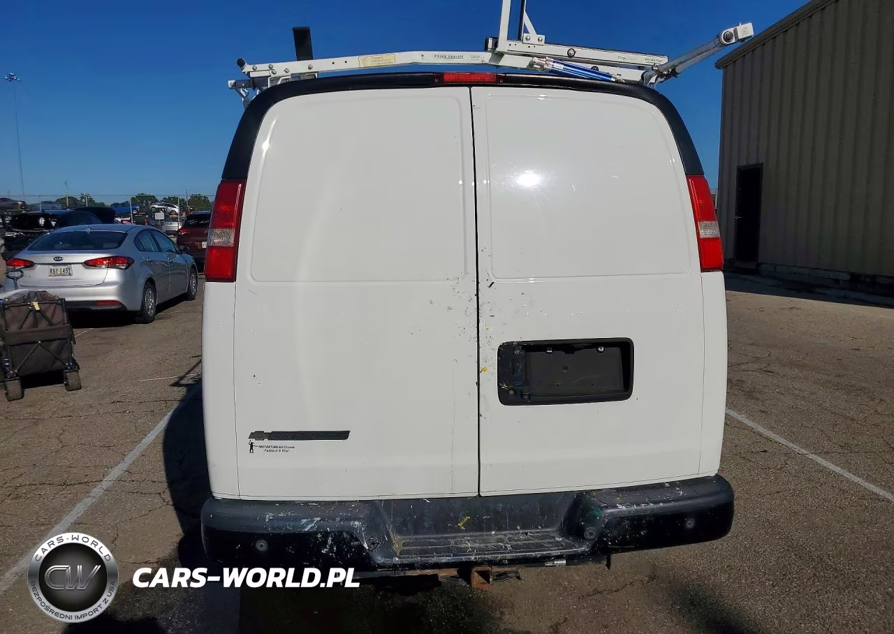 2018 Chevrolet Express G3500 VIN:1GCZGGFG1J1269488 - 6