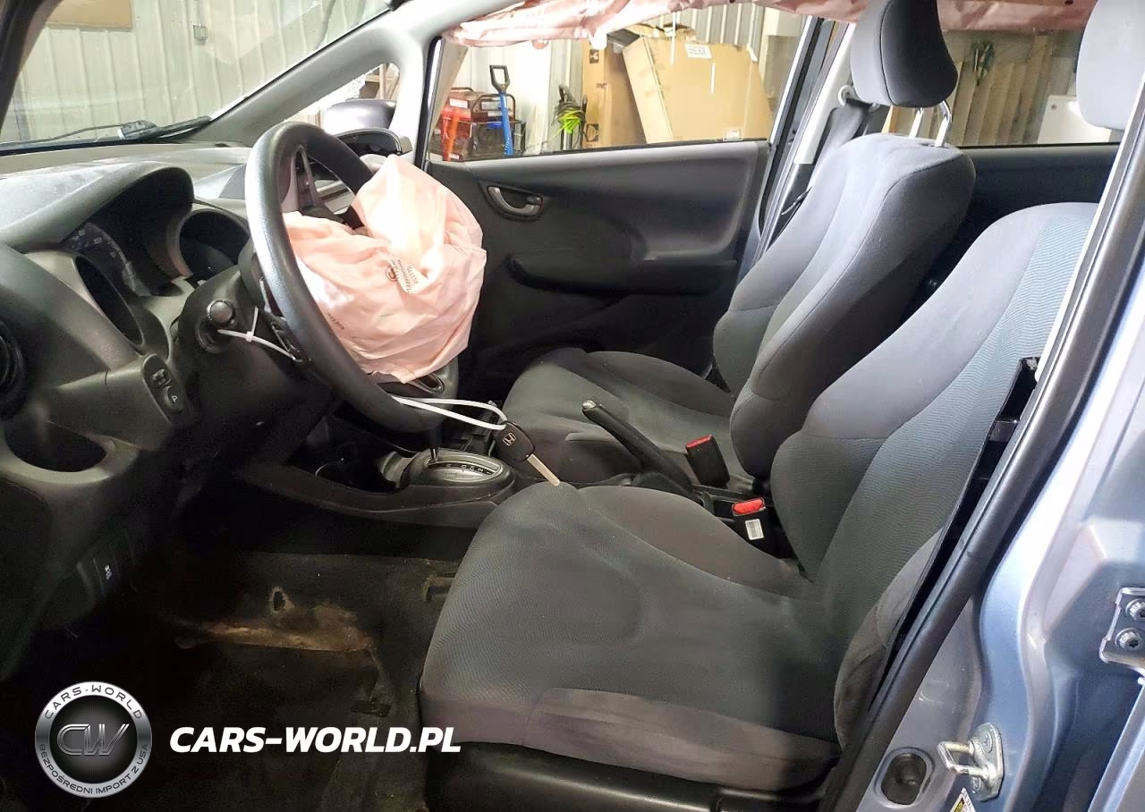 2011 Honda Fit VIN:JHMGE8H31BC025180 - 7