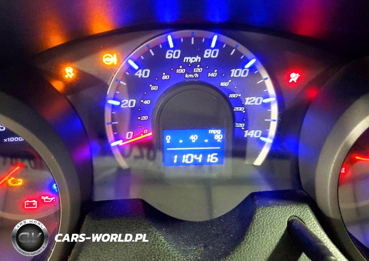2011 Honda Fit VIN:JHMGE8H31BC025180 - 9