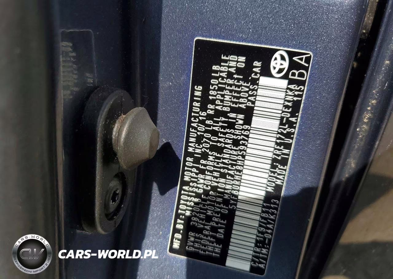 2017 Toyota Corolla Le VIN:5YFBURHE8HP593769 - 12