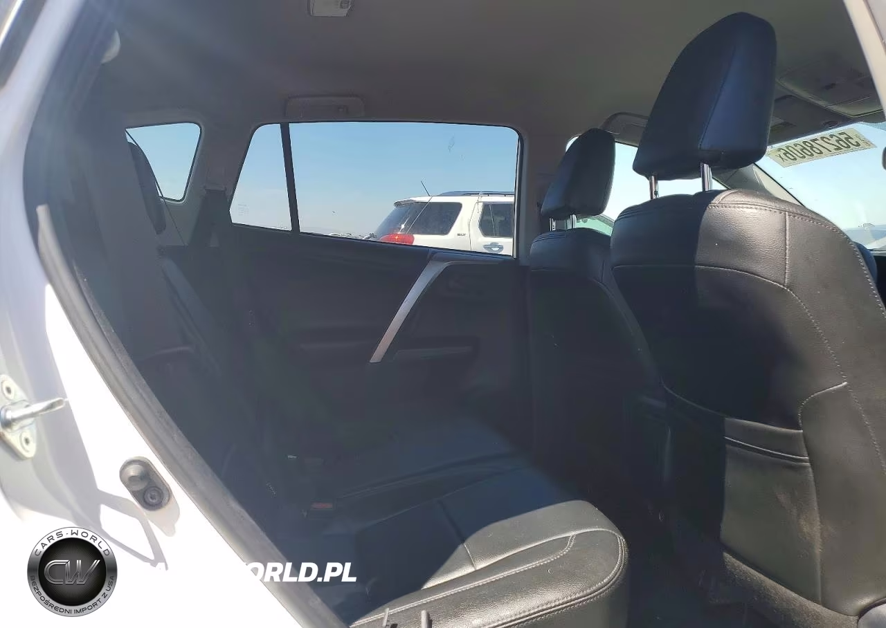 2018 Toyota Rav4 Le VIN:JTMZFREV4JD128962 - 10