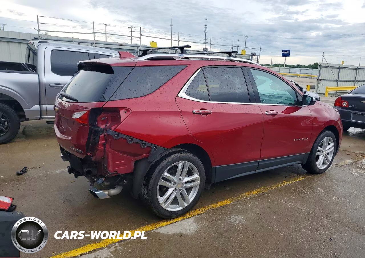 2018 Chevrolet Equinox Premier VIN:2GNAXWEX4J6306093 - 3
