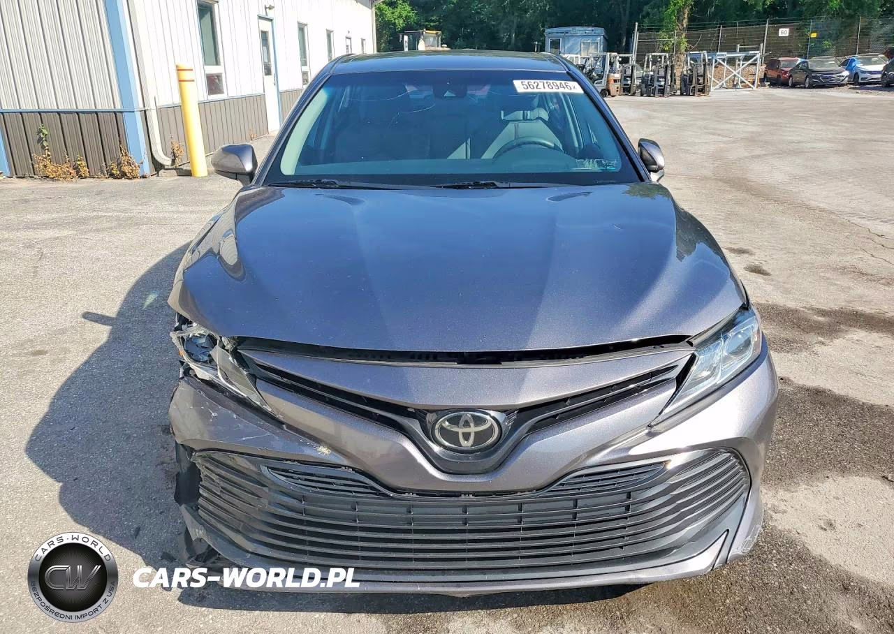 2018 Toyota Camry Le VIN:4T1B11HK0JU671000 - 5