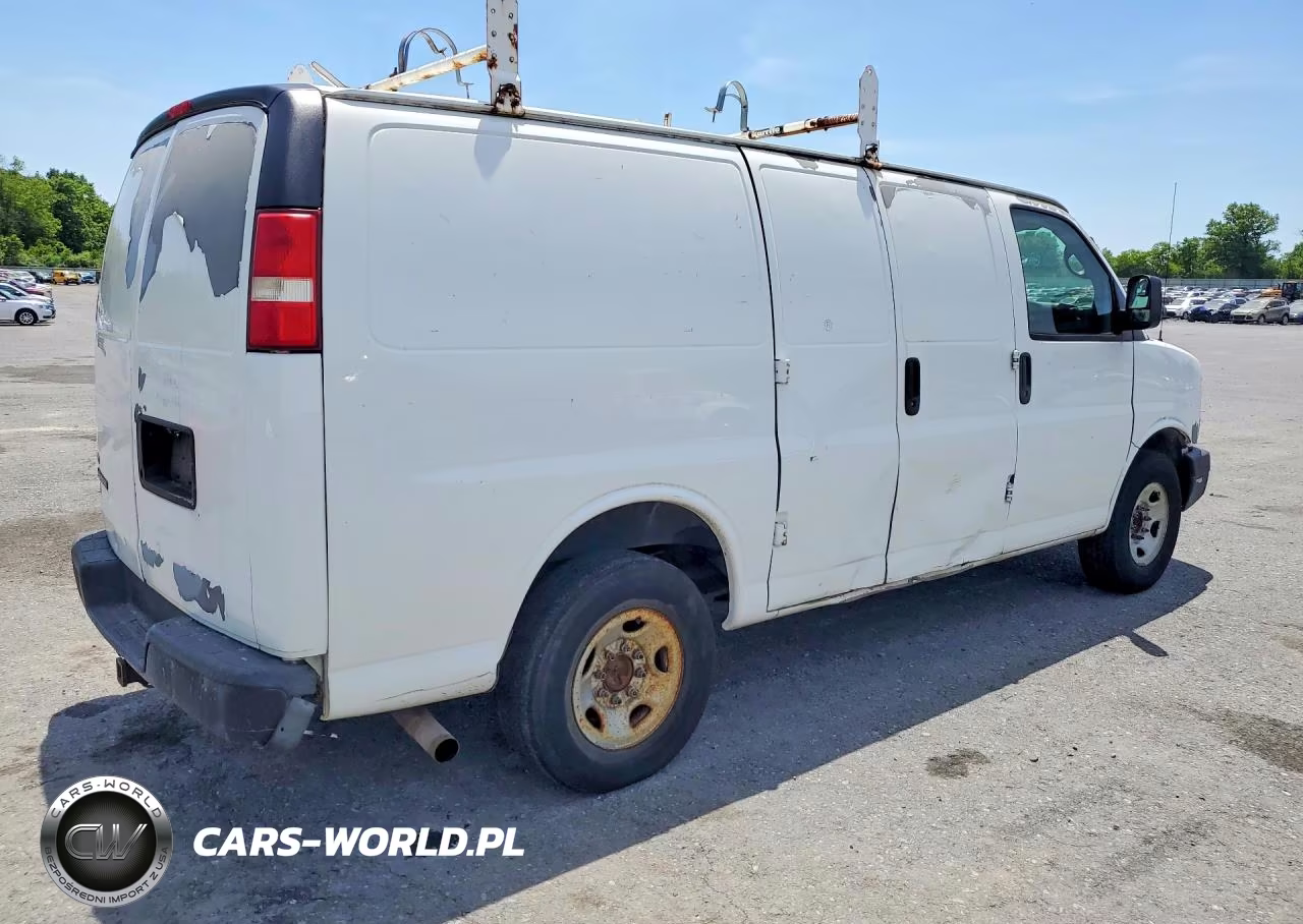 2010 Chevrolet Express G2500 VIN:1GCZGFBA7A1121034 - 3