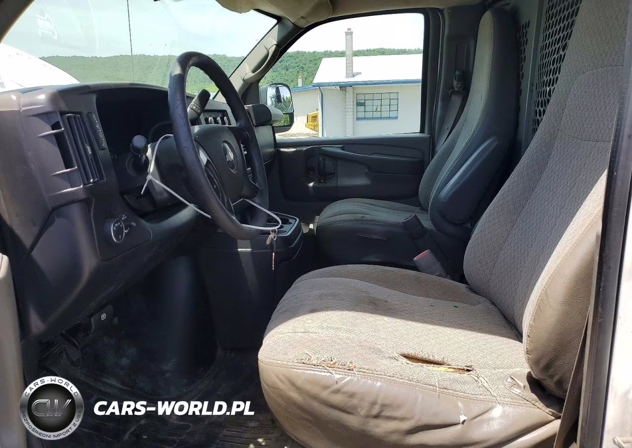 2010 Chevrolet Express G2500 VIN:1GCZGFBA7A1121034 - 7