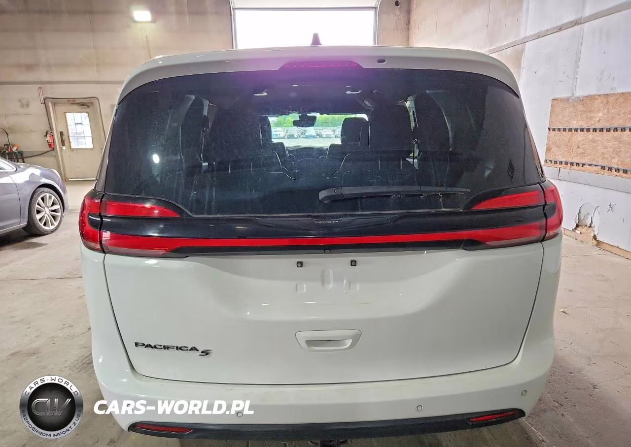 2023 Chrysler Pacifica Touring L VIN:2C4RC1BGXPR509012 - 6