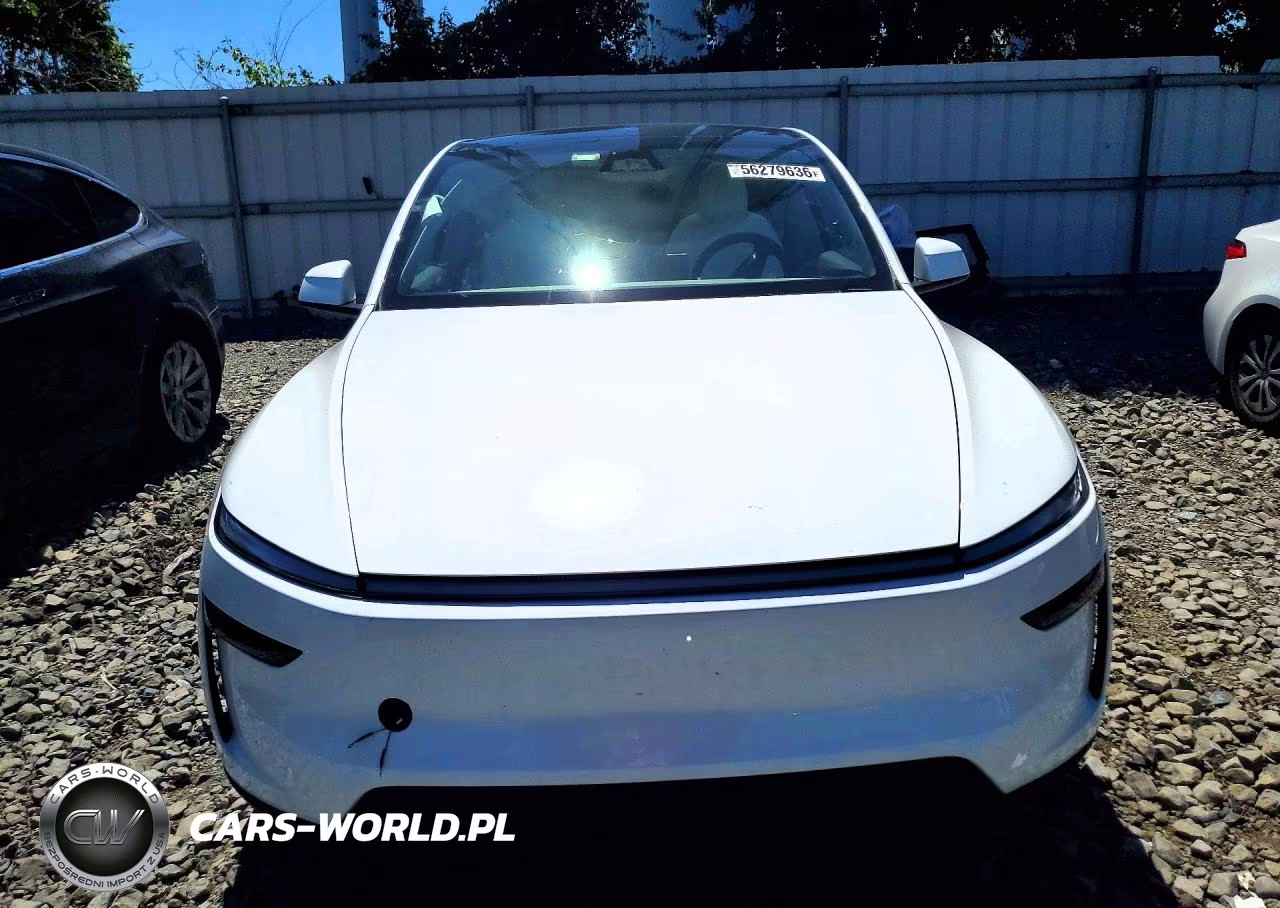 2026 Tesla Model Y VIN:7SAYGDEE9TA469054 - 5