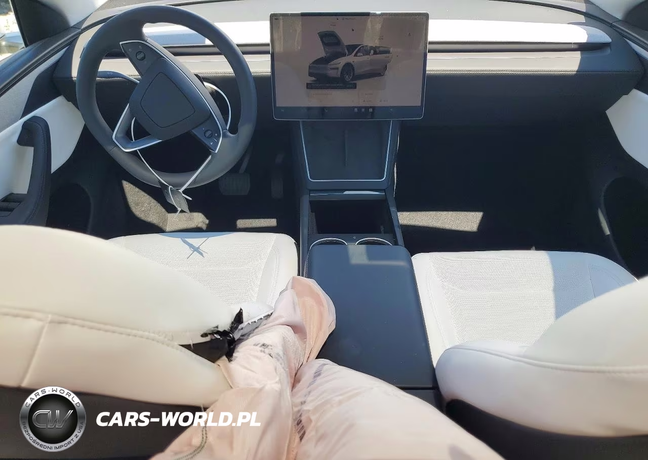 2026 Tesla Model Y VIN:7SAYGDEE9TA469054 - 8