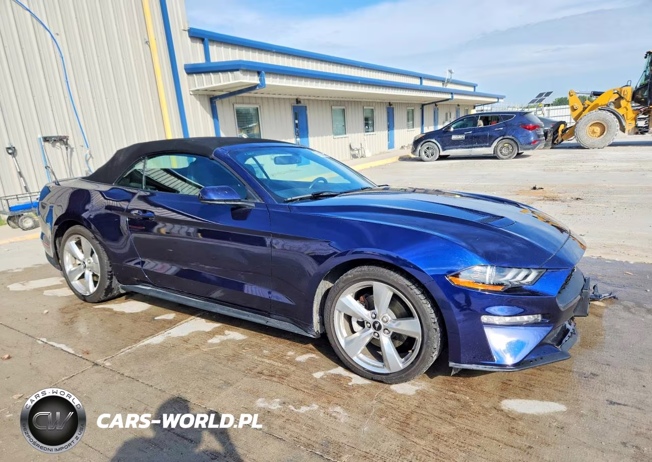 2018 Ford Mustang VIN:1FATP8UH7J5128933 - 4
