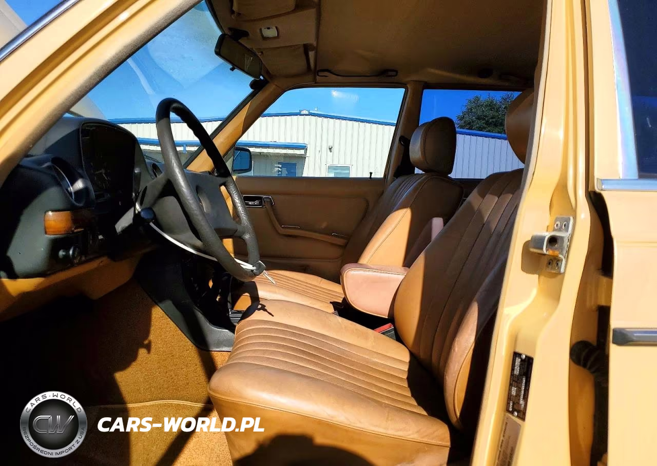 1981 Mercedes-Benz 300 Td VIN:WDBAB93A5BN005481 - 7