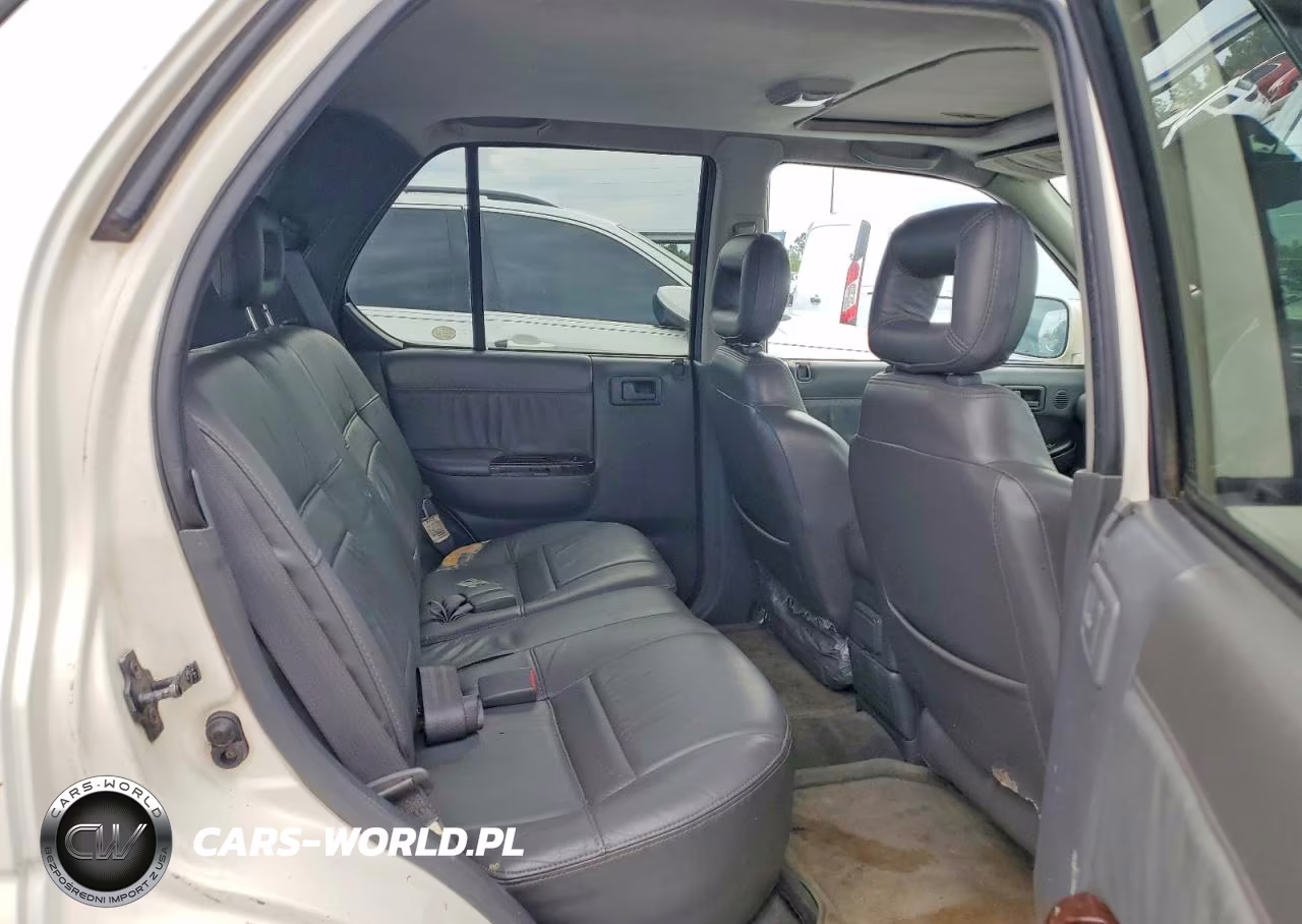 1999 Isuzu Rodeo VIN:UES73FW4106291 - 11