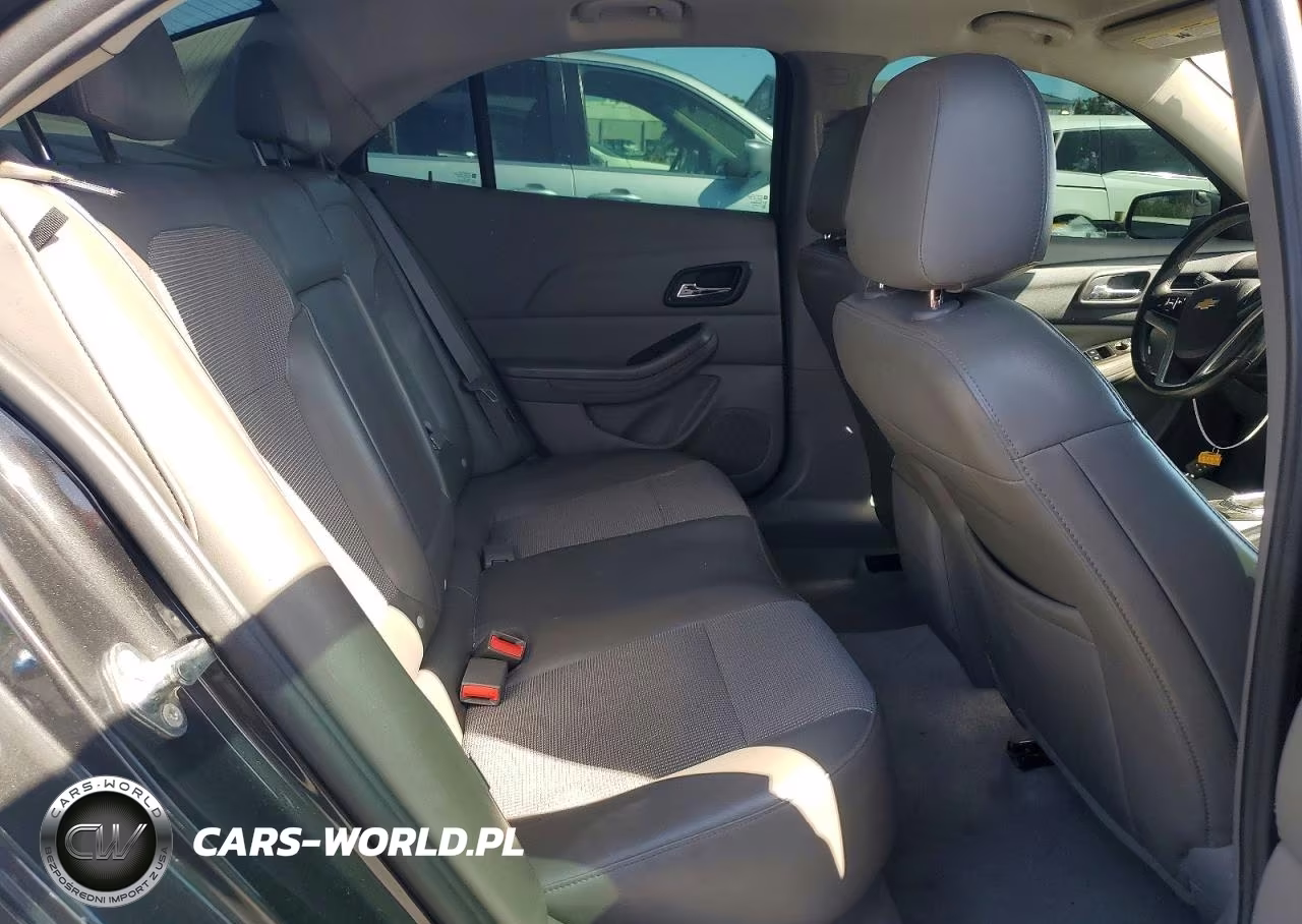 2015 Chevrolet Malibu VIN:1G11D5SL3FF167447 - 10