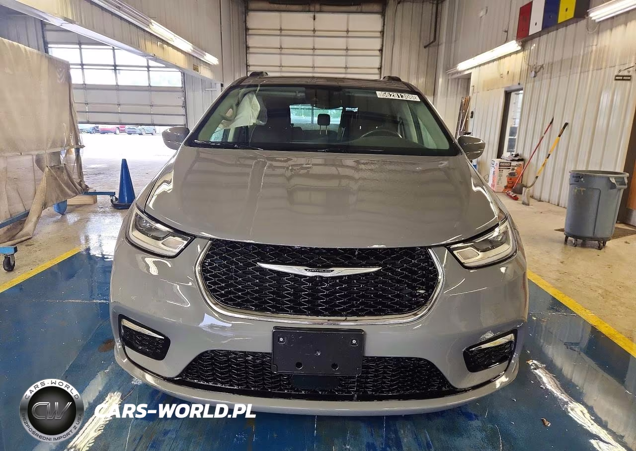 2022 Chrysler Pacifica Touring L VIN:2C4RC1BG0NR167843 - 5