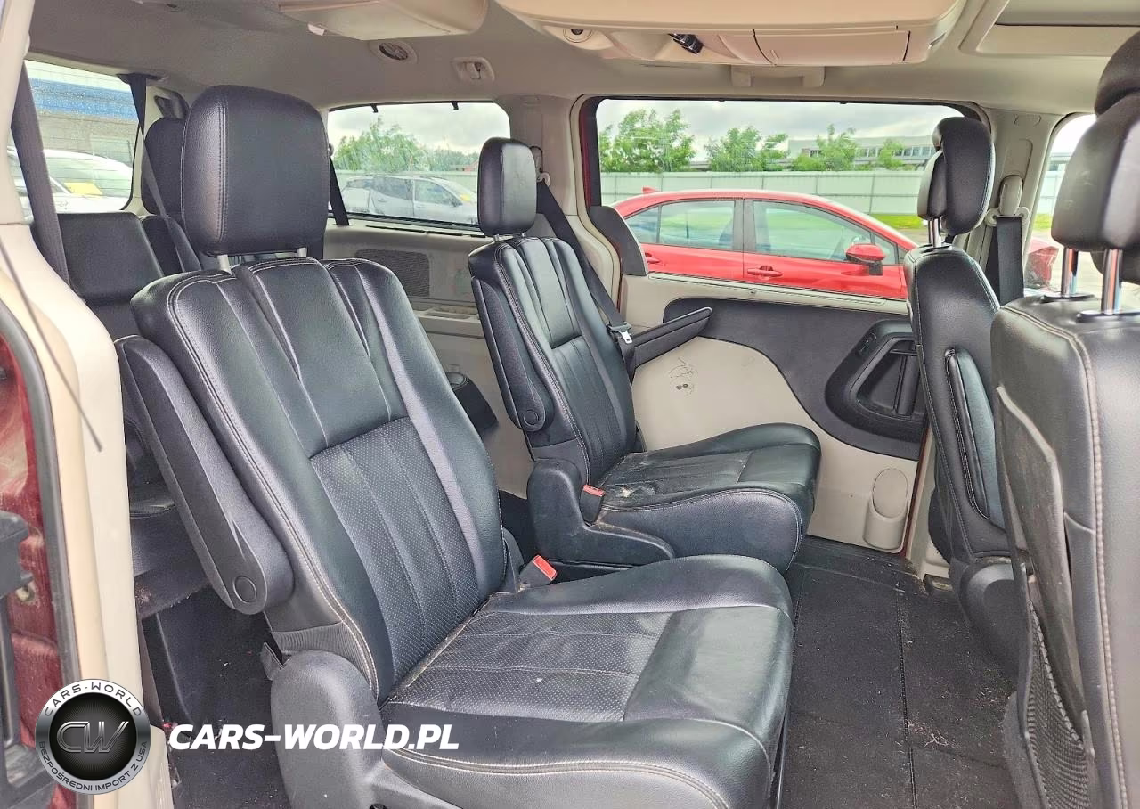 2011 Chrysler Town & Country Touring L VIN:2A4RR8DG1BR703774 - 11