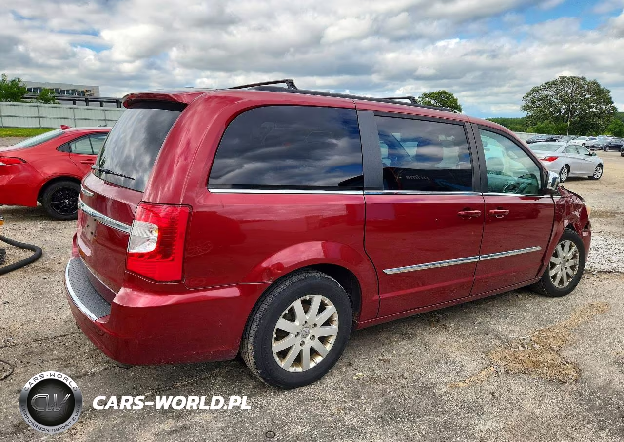 2011 Chrysler Town & Country Touring L VIN:2A4RR8DG1BR703774 - 3