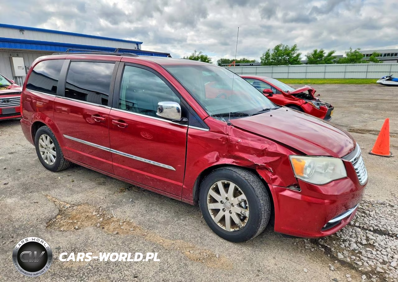 2011 Chrysler Town & Country Touring L VIN:2A4RR8DG1BR703774 - 4
