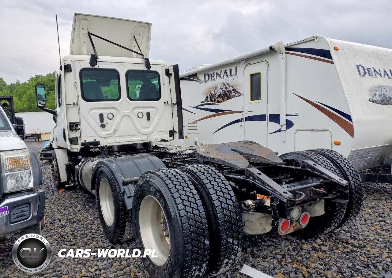 2023 Freightliner Cascadia 126 Semi Truck VIN:3AKJHLDV4PSUM3357 - 3