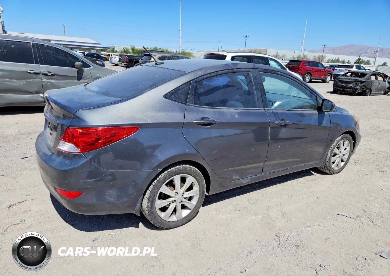 2012 Hyundai Accent Gls VIN:KMHCU4AE1CU182240 - 3