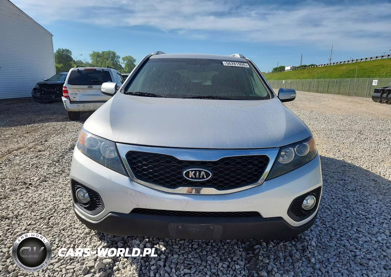 2012 Kia Sorento Lx VIN:5XYKTDA6XCG219301 - 5