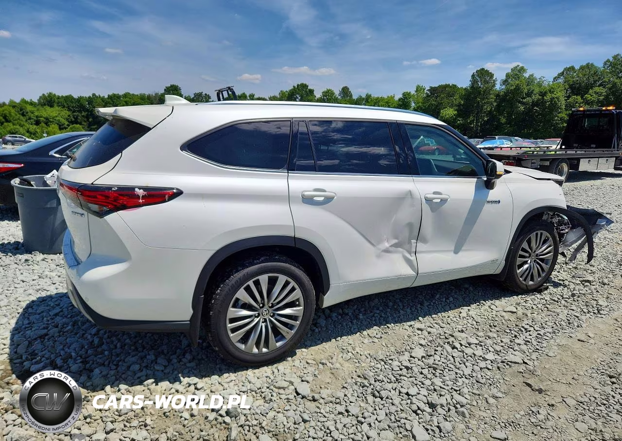 2021 Toyota Highlander Hybrid Platinum VIN:5TDEBRCH1MS048860 - 3