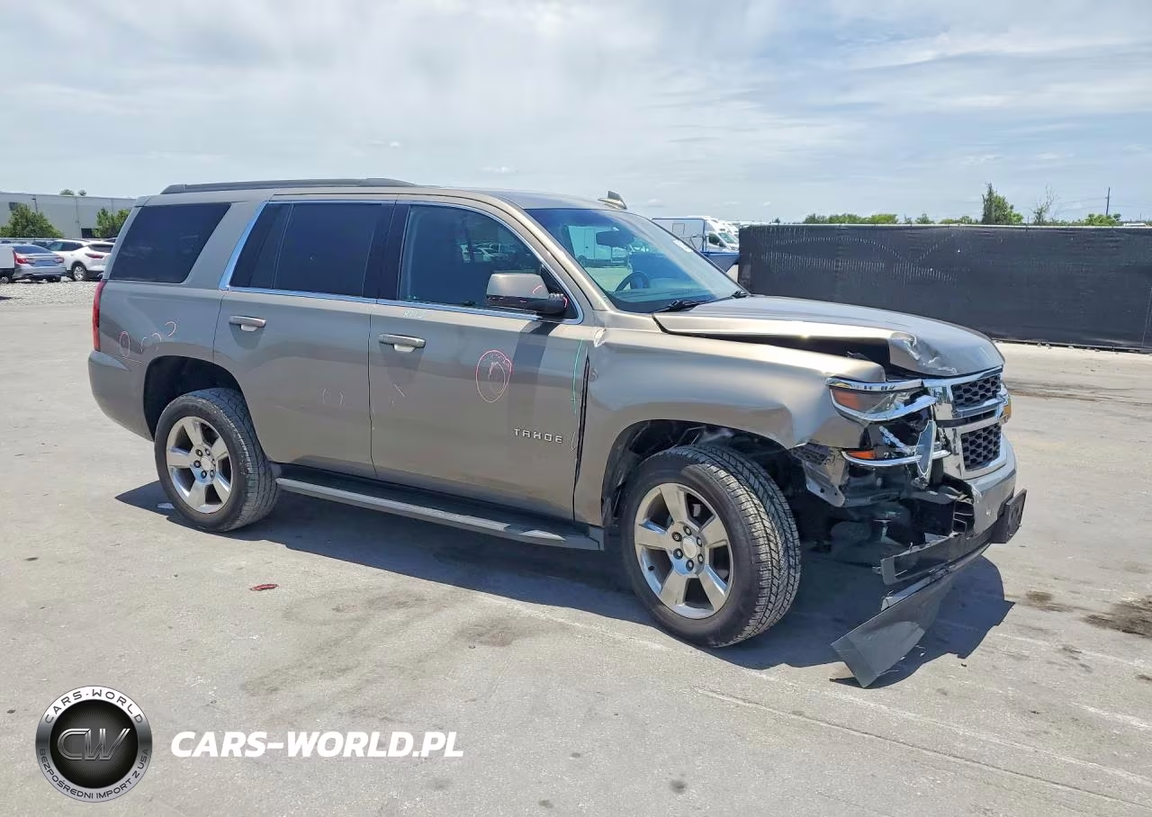 2017 Chevrolet Tahoe C1500 Ls VIN:1GNSCAKC9HR310644 - 4