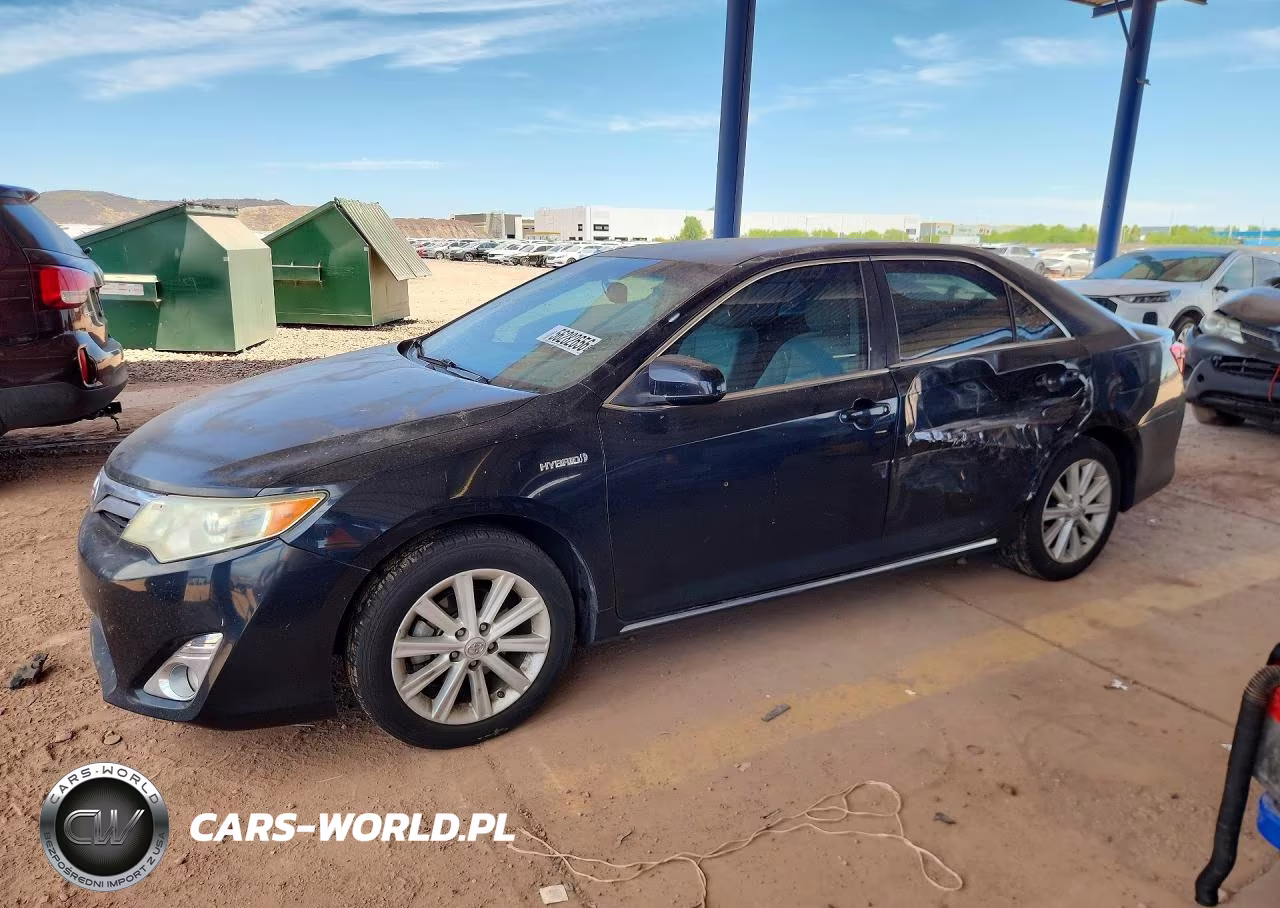 2013 Toyota Camry Hybrid Xle – zdjęcie 1 z 12