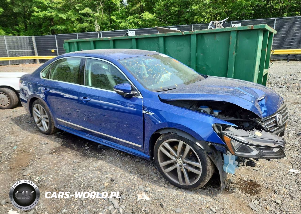 2017 Volkswagen Passat R-Line VIN:1VWDT7A32HC045779 - 4