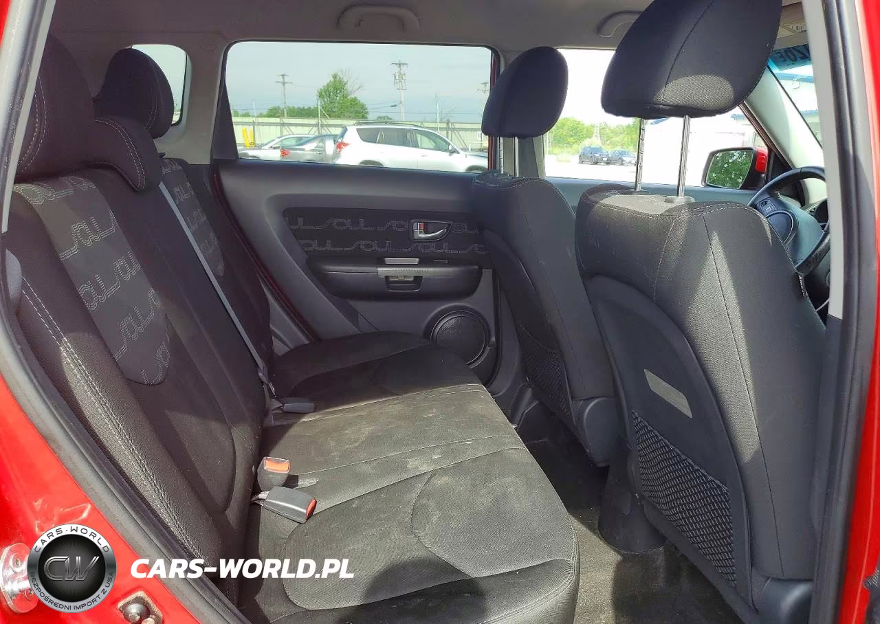 2012 Kia Soul + VIN:KNDJT2A6XC7453404 - 10