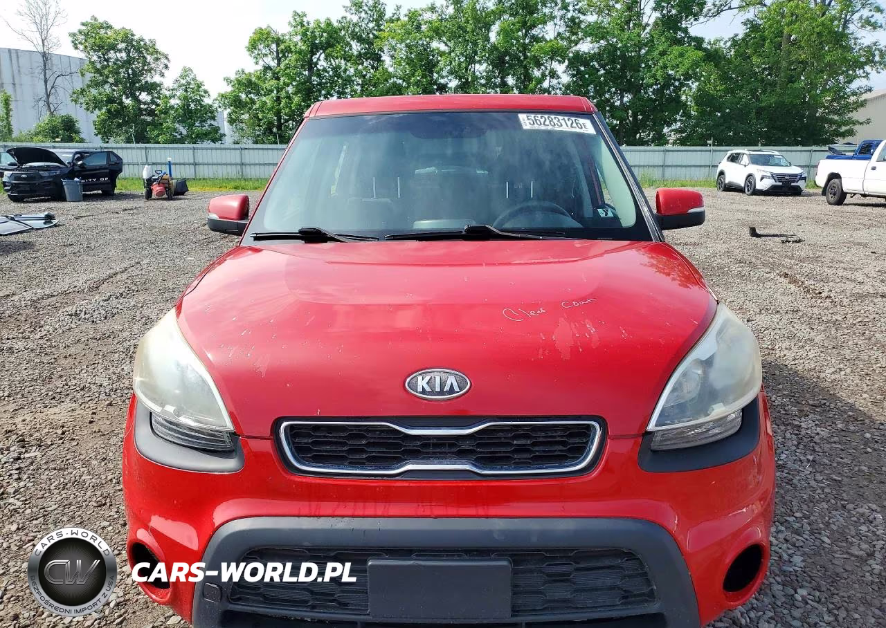 2012 Kia Soul + VIN:KNDJT2A6XC7453404 - 5