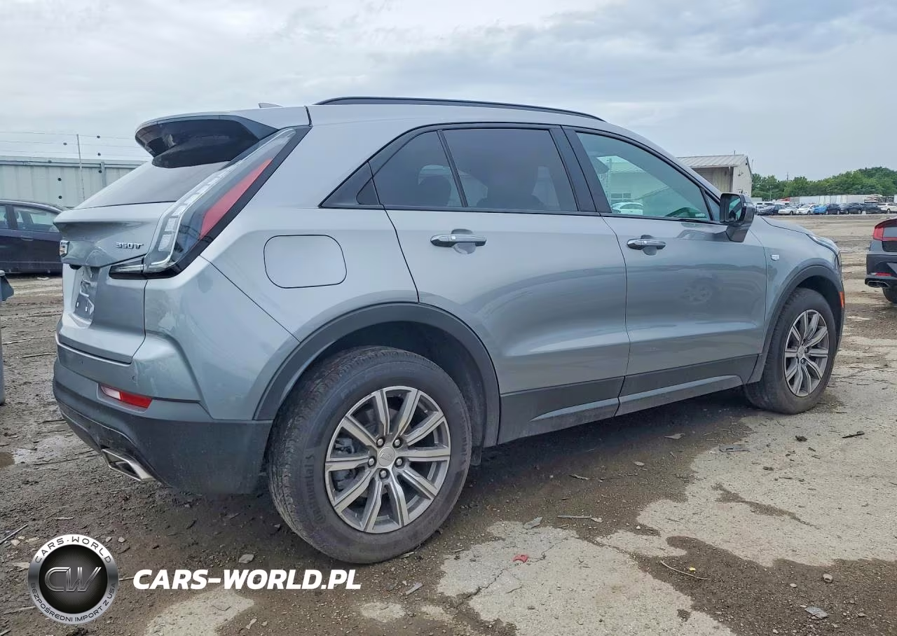 2023 Cadillac Xt4 Sport VIN:1GYFZFR4XPF170179 - 3