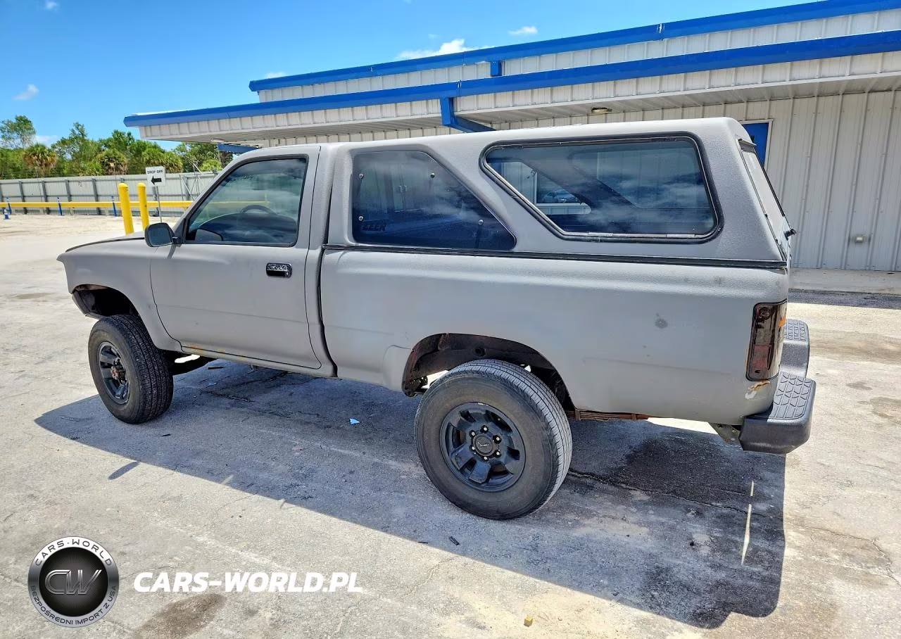 1990 Toyota Pickup Deluxe VIN:JT4RN01P7L7033125 - 2