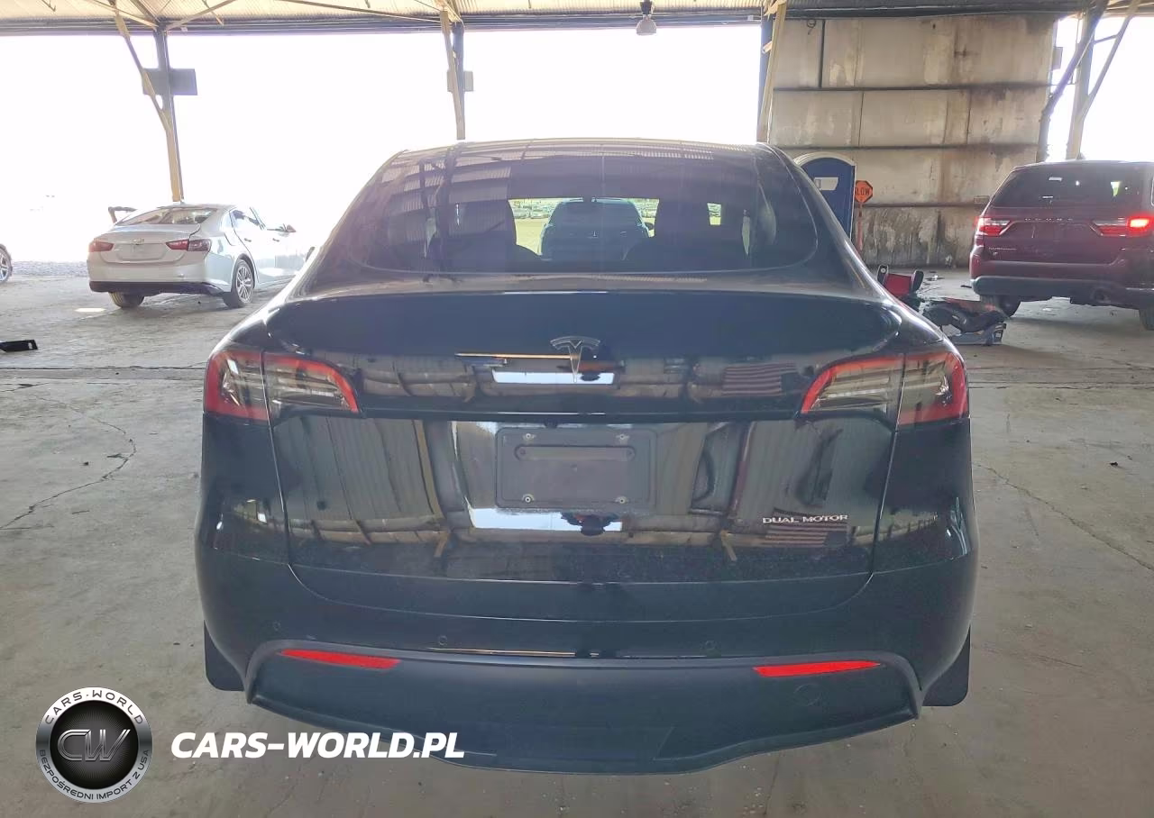 2022 Tesla Model Y VIN:7SAYGDEEXNF369616 - 6