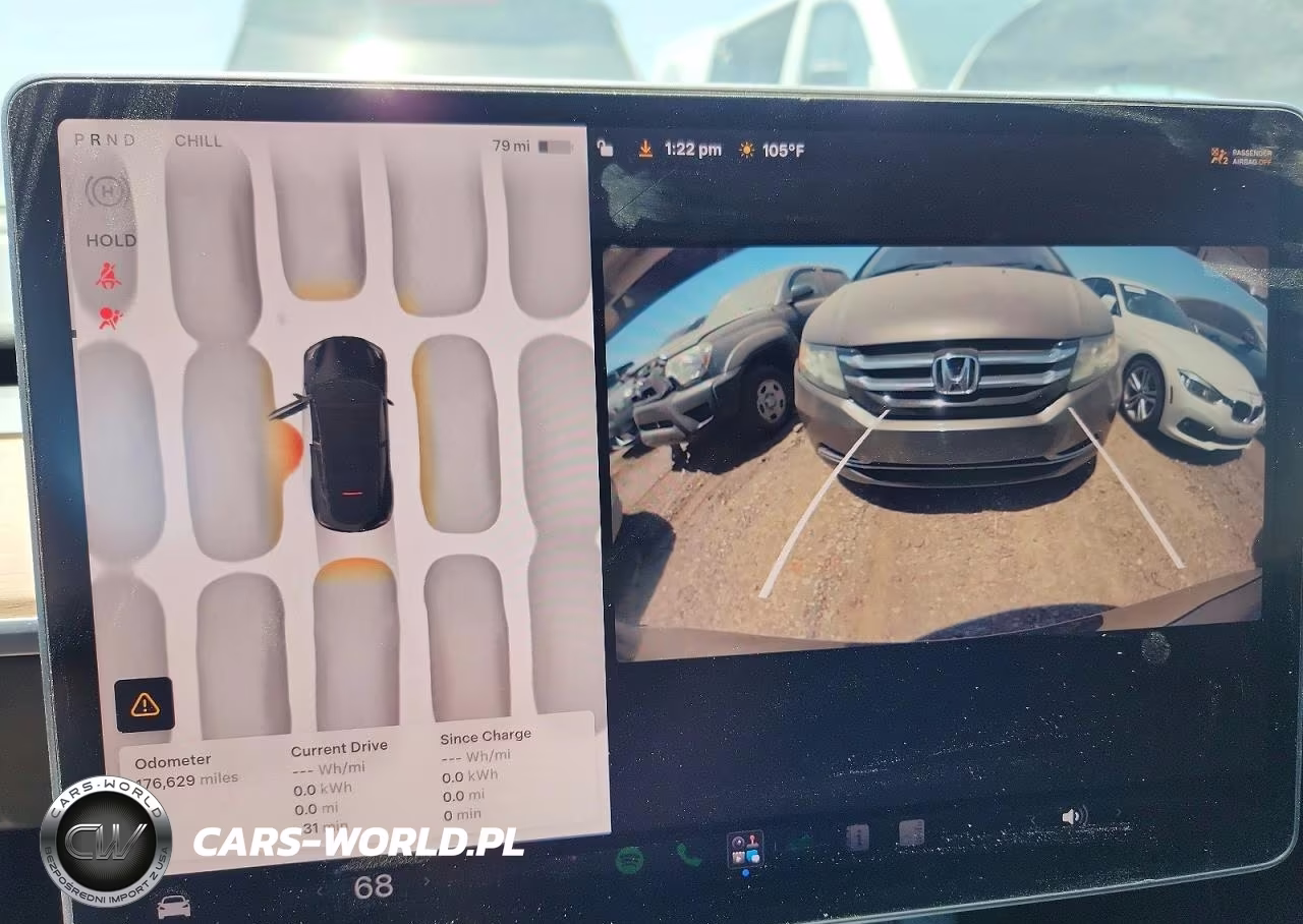 2022 Tesla Model Y VIN:7SAYGDEEXNF369616 - 9