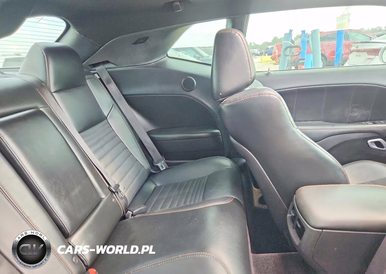 2016 Dodge Challenger R VIN:2C3CDZFJXGH289758 - 10