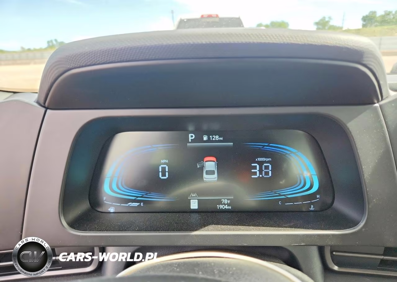 2025 Hyundai Elantra Sel Sport VIN:KMHLM4DG1SU000614 - 9