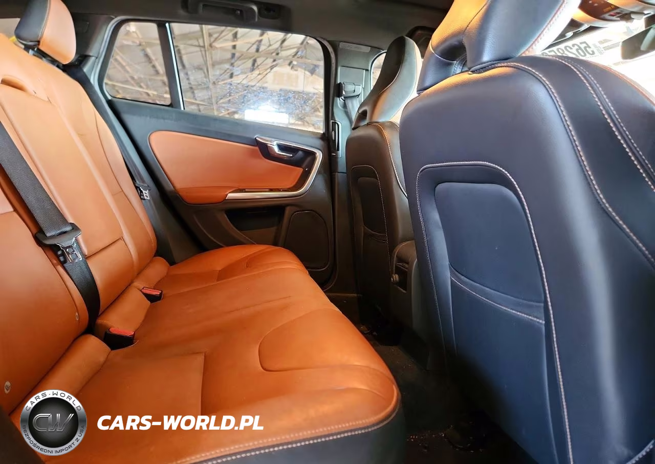 2017 Volvo V60 T5 Premier VIN:YV140MEK9H1368616 - 10
