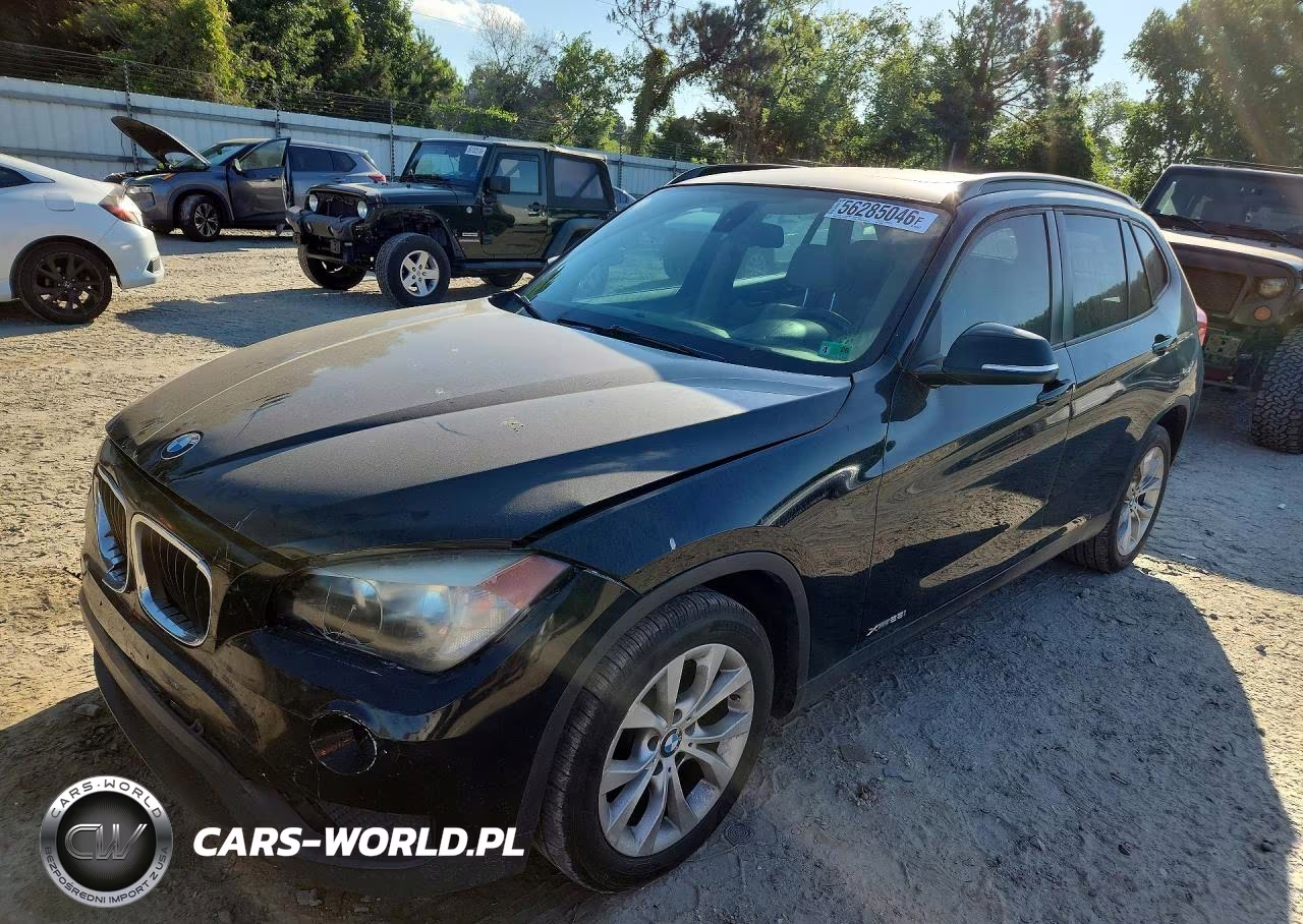 2014 BMW X1 xDrive28I VIN:WBAVL1C54EVR95092 - 1
