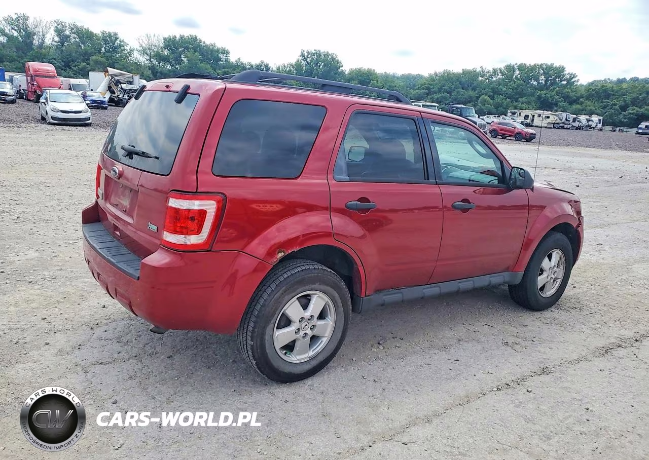 2011 Ford Escape Xlt VIN:1FMCU9DG8BKA14342 - 3